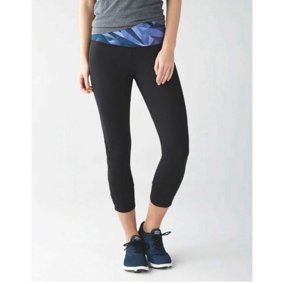 Black Lululemon Leggings - Picture 6 of 6